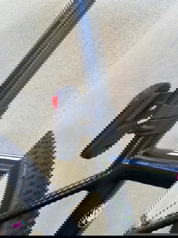 3D Printed Seat Post Mount for 27.2mm round seatpost for Garmin Varia - Sticky Bottle