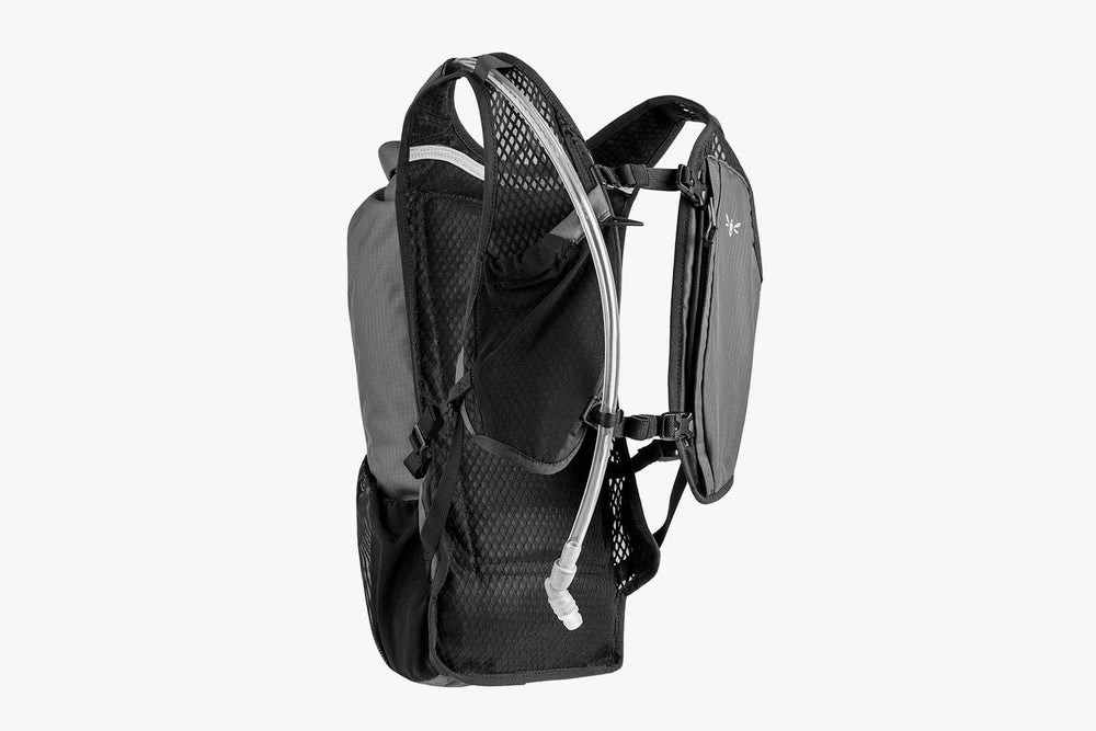 APIDURA Hydration Backpack - Sticky Bottle