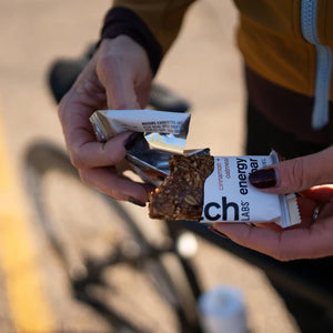 SKRATCH Energy Bar Sport Fuel 50gr Bar Cinnamon Oatmeal single