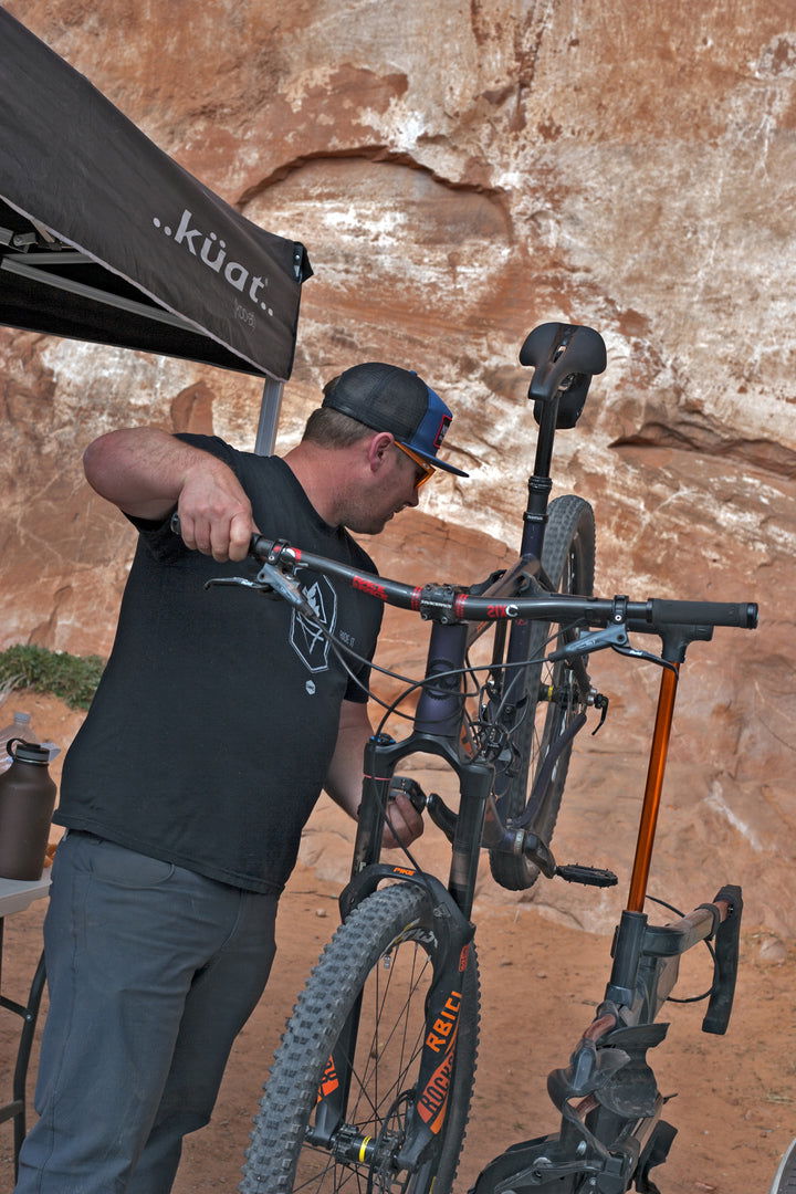 KÜAT NV 2.0 2 Bike Rack - Sticky Bottle