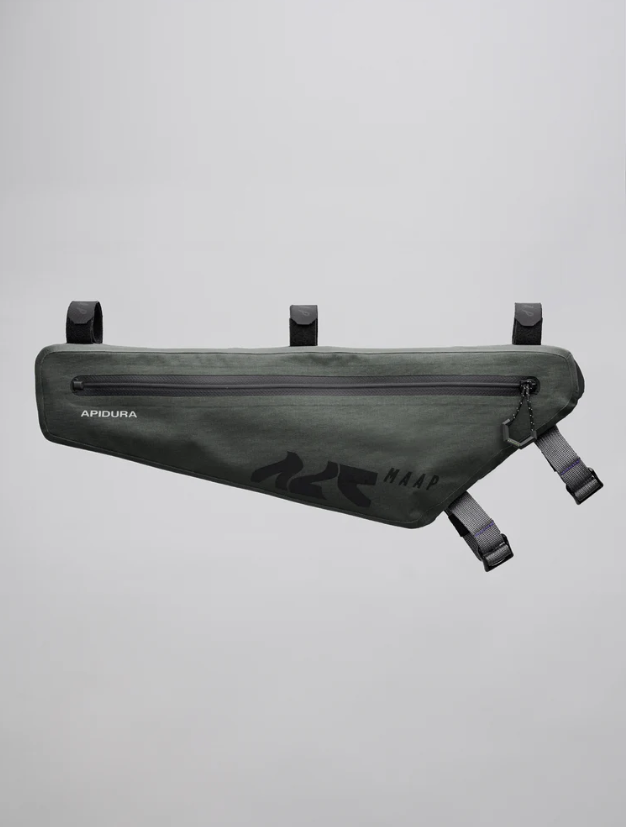 MAAP x APIDURA Frame Pack 4L Loam - Sticky Bottle
