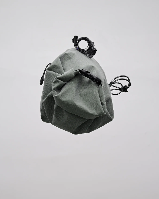 MAAP x APIDURA Handlebar Pack 9L+ Loam - Sticky Bottle
