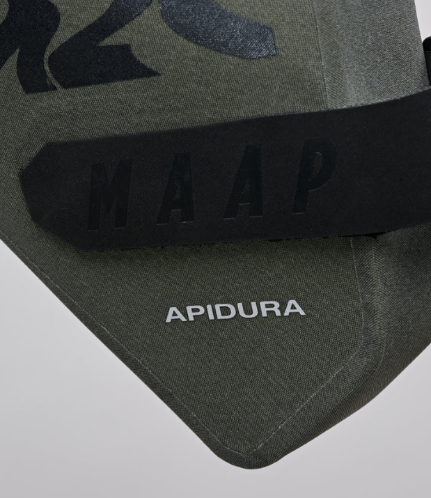 MAAP x APIDURA Saddle Pack 7L Loam - Sticky Bottle