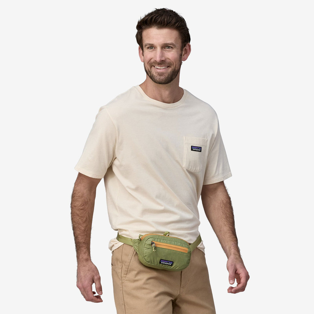 PATAGONIA Ultralight Black Hole Mini Hip Pack - Sticky Bottle