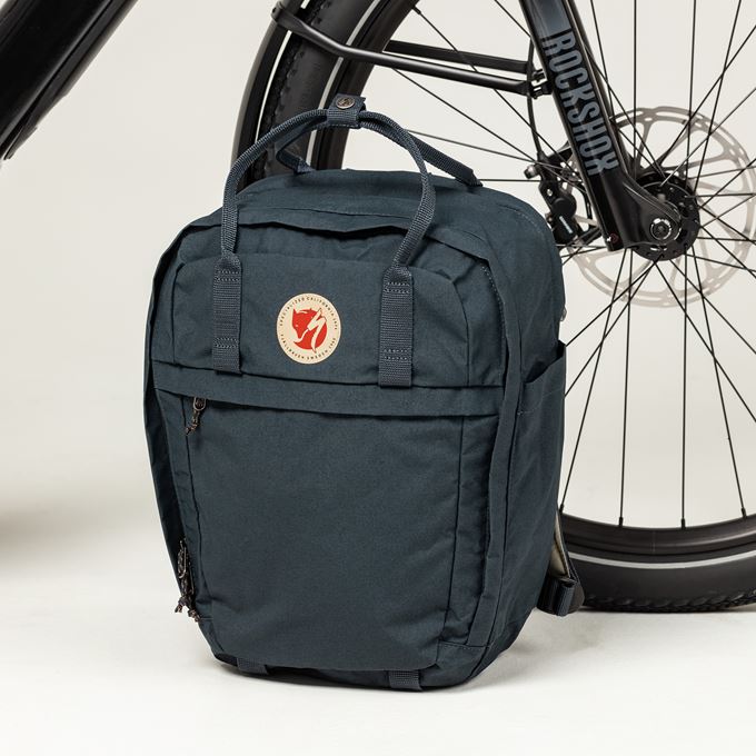 
            
                Load image into Gallery viewer, SPECIALIZED x FJALLRAVEN Cave Pack
            
        